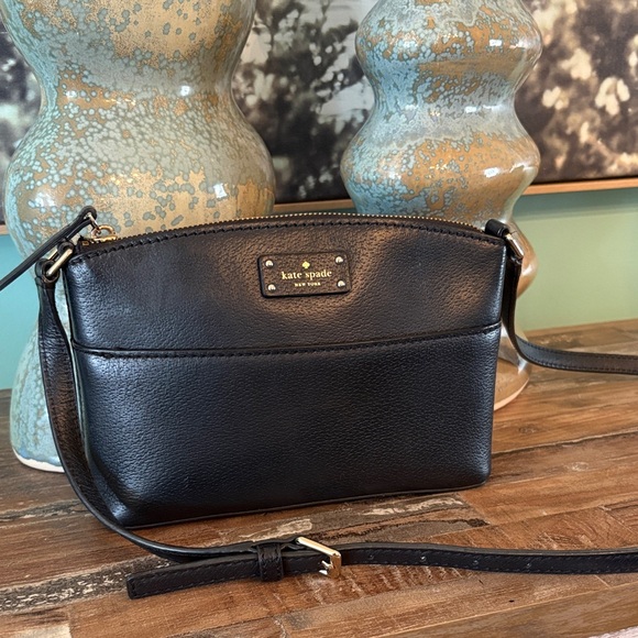 kate spade Handbags - kate spade Black Pebbled Leather Crossbody with Gold Logo Plate